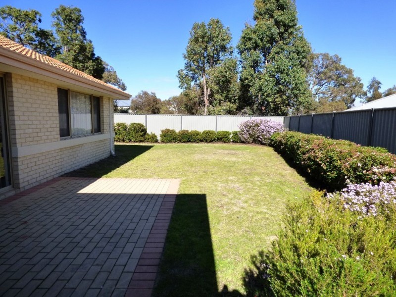 4 Bofors Lane, Byford WA 6122