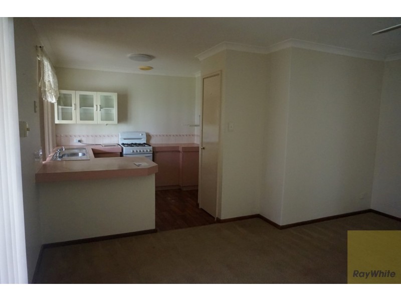 4/6 Bertram Street, Maddington WA 6109