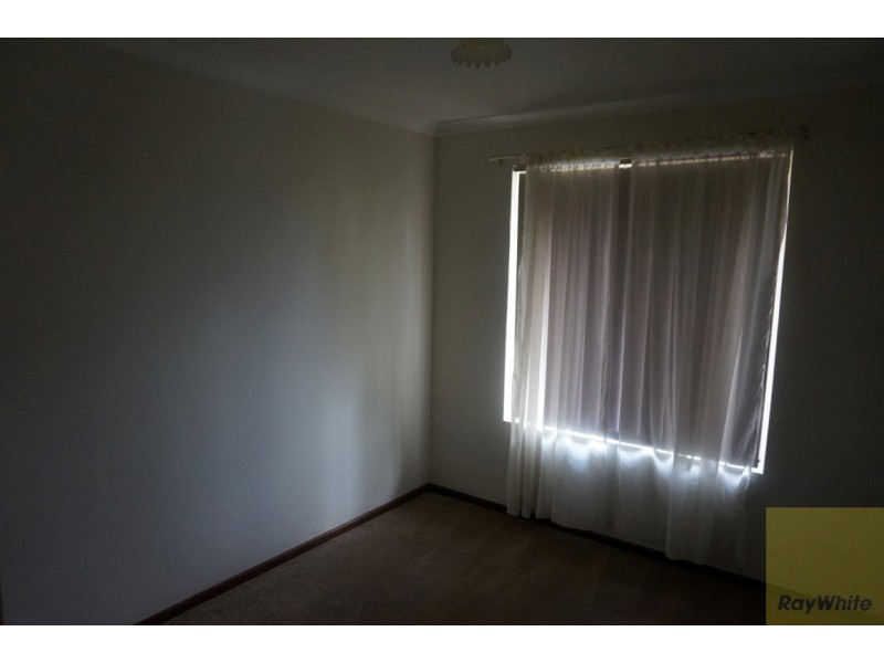 4/6 Bertram Street, Maddington WA 6109