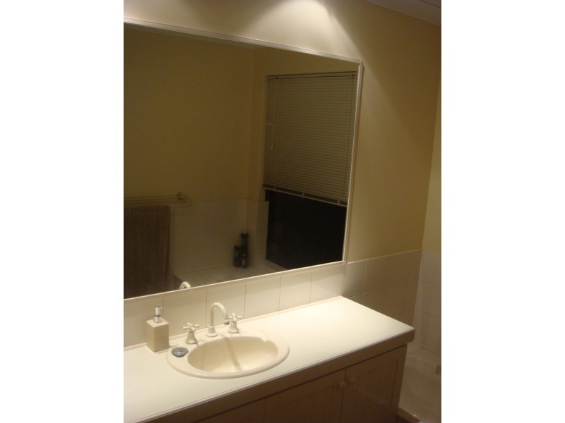 49 Grovelands Drive, Camillo WA 6111