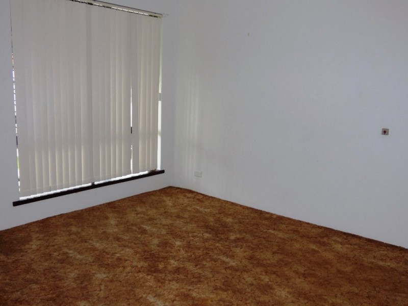 9 Excalibur Circle, Camillo WA 6111