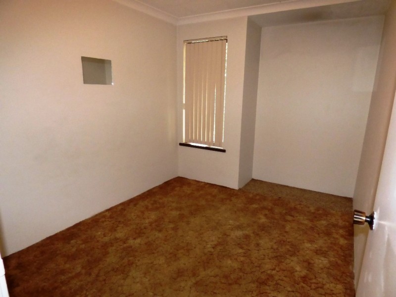 9 Excalibur Circle, Camillo WA 6111