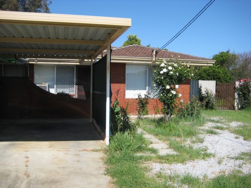 10 Forest Court, Armadale WA 6112