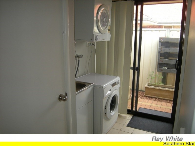 30 Fallon Place, Seville Grove WA 6112