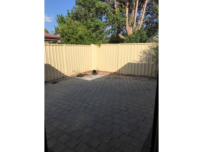 62a Williams Road, Armadale WA 6112
