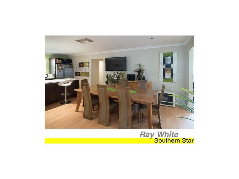 23 Glenfin Road, Seville Grove WA 6112