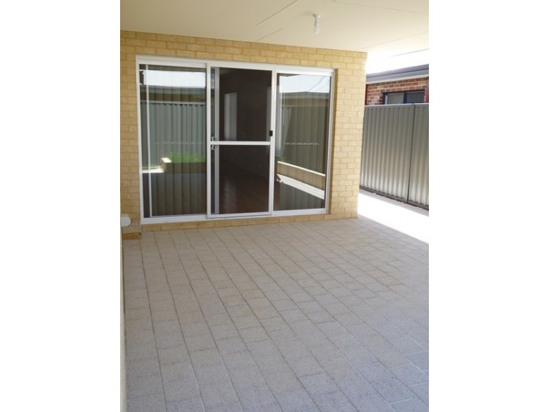 49 Strathclyde Circuit, Champion Lakes WA 6111