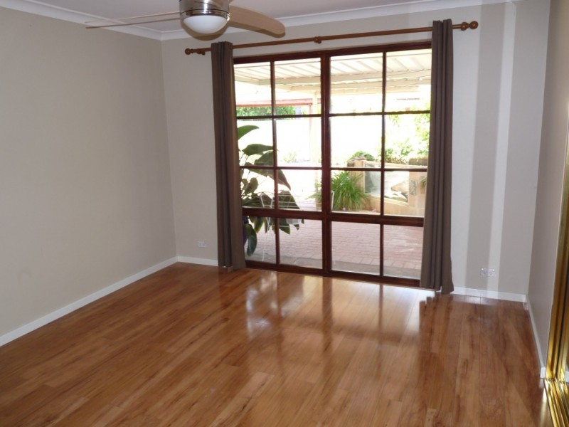 35 Wilkinson Street, Gosnells WA 6110