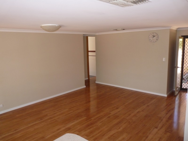 35 Wilkinson Street, Gosnells WA 6110