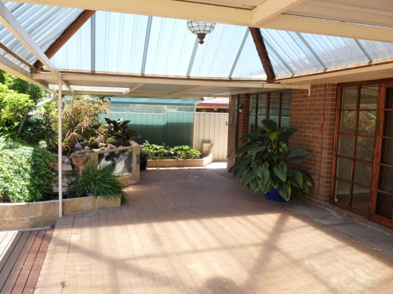 35 Wilkinson Street, Gosnells WA 6110