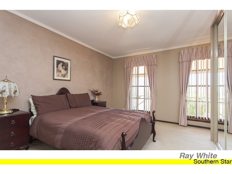 17 Wangoola Terrace, Mount Nasura WA 6112