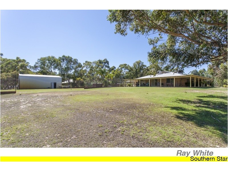 108 Station Street, Martin WA 6110