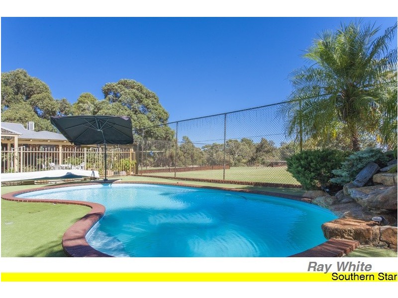 108 Station Street, Martin WA 6110