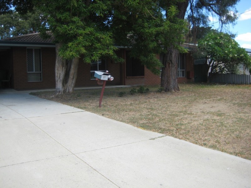 27 Kootingal Road, Armadale WA 6112