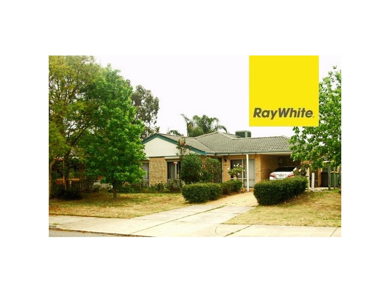 25 Lisbon Way, Seville Grove WA 6112