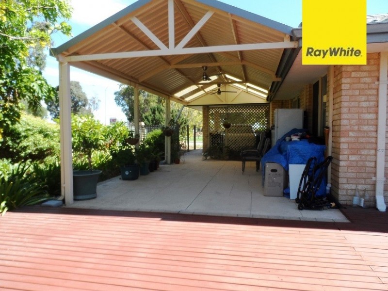 25 Lisbon Way, Seville Grove WA 6112