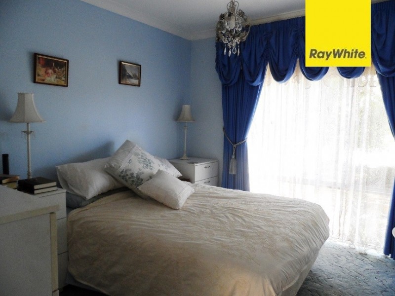 25 Lisbon Way, Seville Grove WA 6112