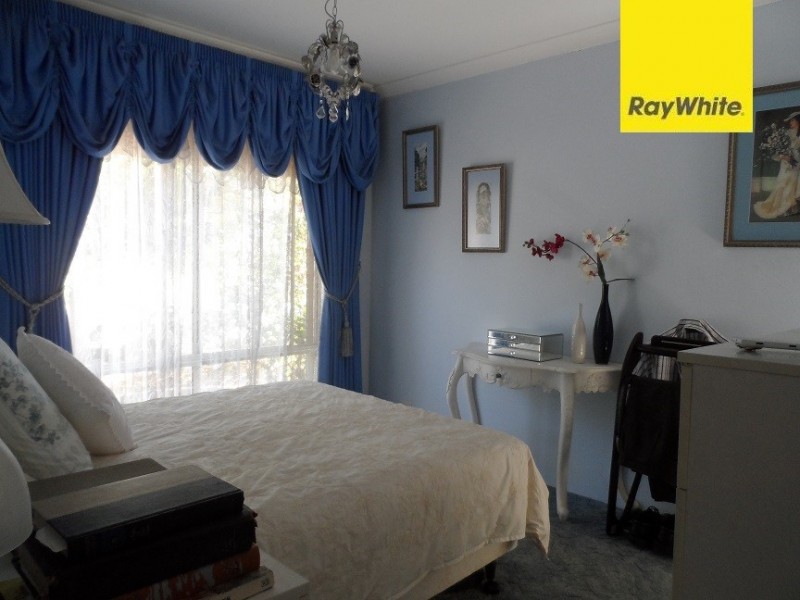 25 Lisbon Way, Seville Grove WA 6112