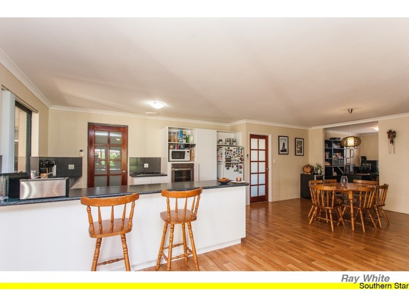 4 Morolo Street, Seville Grove WA 6112