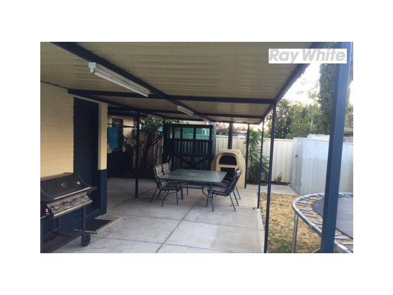 2 Cherry Way, Camillo WA 6111