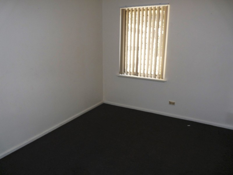 7 Megan Way, Camillo WA 6111