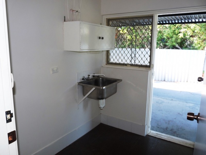 7 Megan Way, Camillo WA 6111