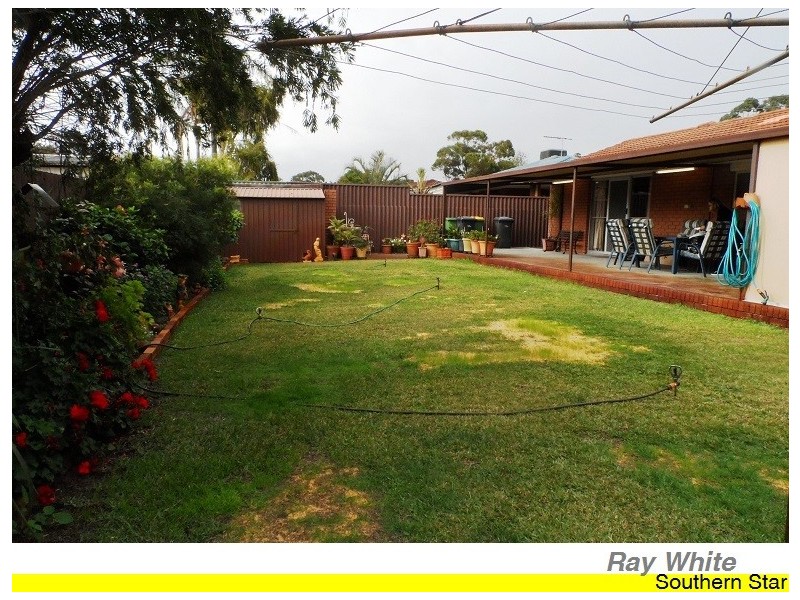 9 Cressida Way, Camillo WA 6111