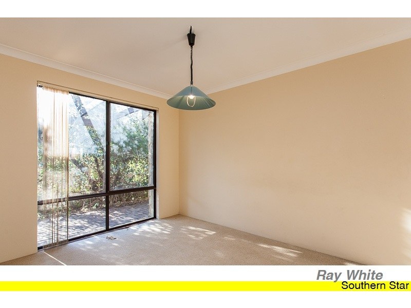 6 Onyx Road, Mount Richon WA 6112