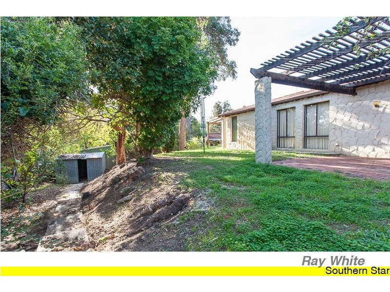 6 Onyx Road, Mount Richon WA 6112