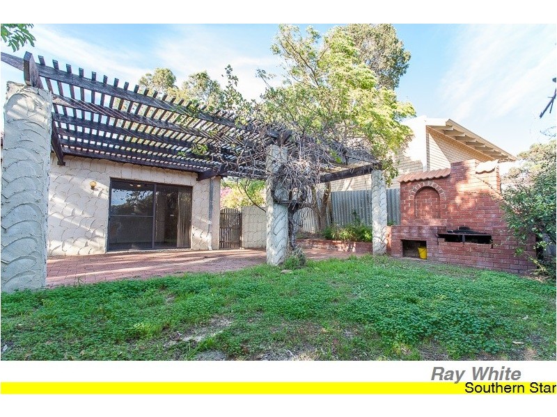 6 Onyx Road, Mount Richon WA 6112