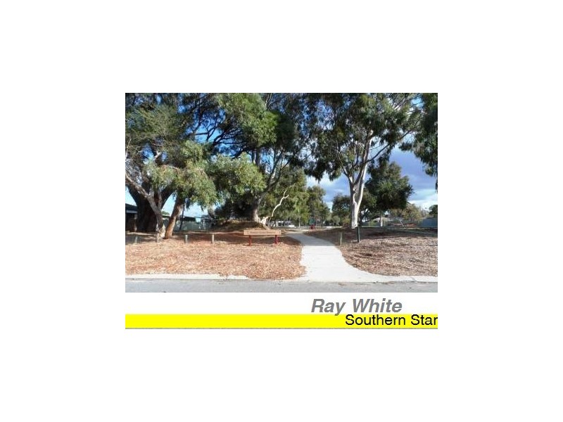 13 A Tamarind Crescent, Kelmscott WA 6111