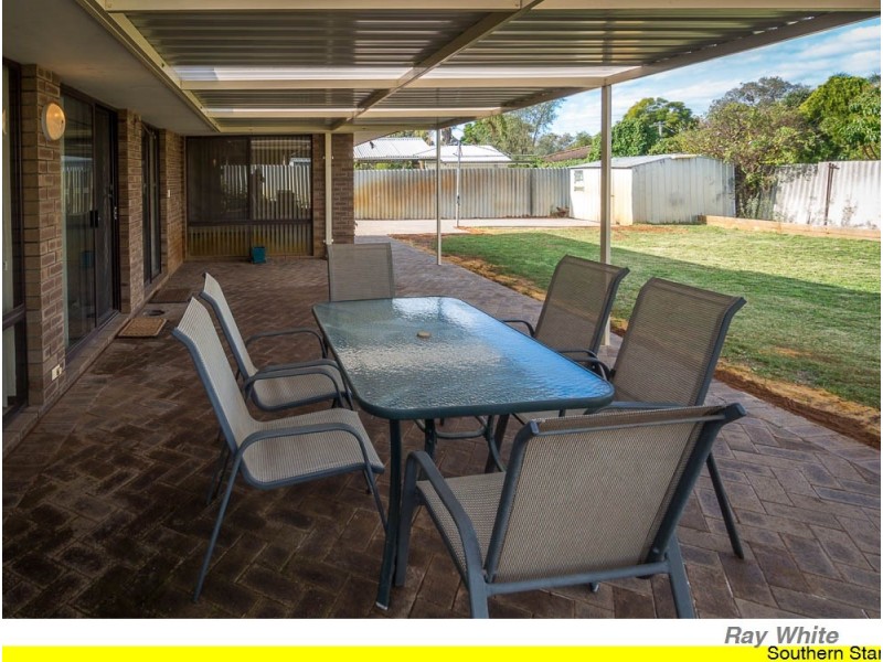 18 Balfour Street, Huntingdale WA 6110