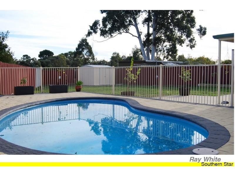 9 Glenhurst Court, Camillo WA 6111