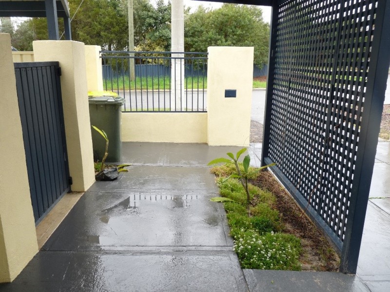 2 Cherry Way, Camillo WA 6111