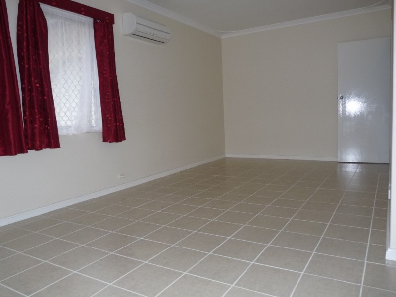 2 Cherry Way, Camillo WA 6111