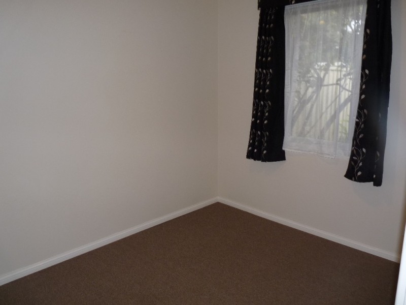 2 Cherry Way, Camillo WA 6111