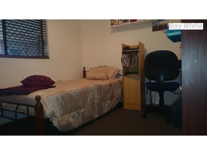 12 a Briggs Place, Armadale WA 6112