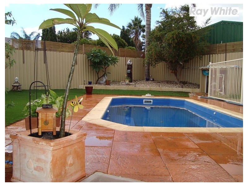 12 a Briggs Place, Armadale WA 6112