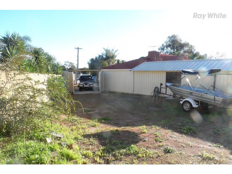 12 a Briggs Place, Armadale WA 6112