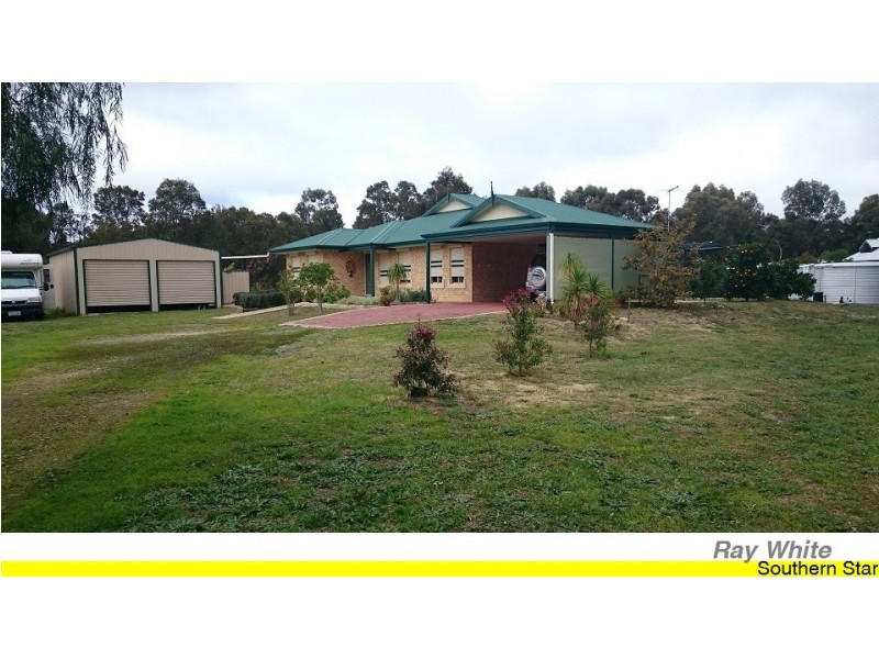 11 Mathews Close, Serpentine WA 6125