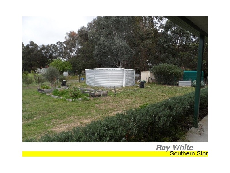 11 Mathews Close, Serpentine WA 6125