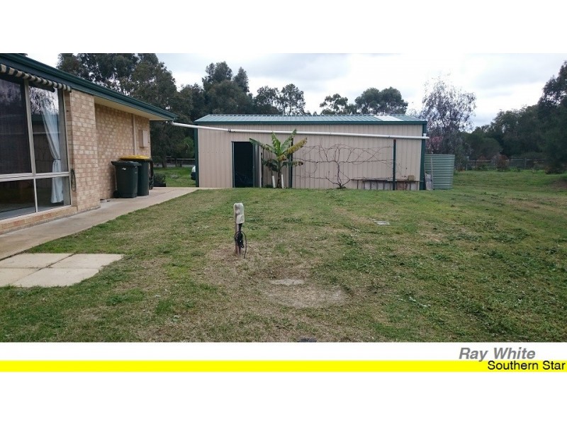 11 Mathews Close, Serpentine WA 6125