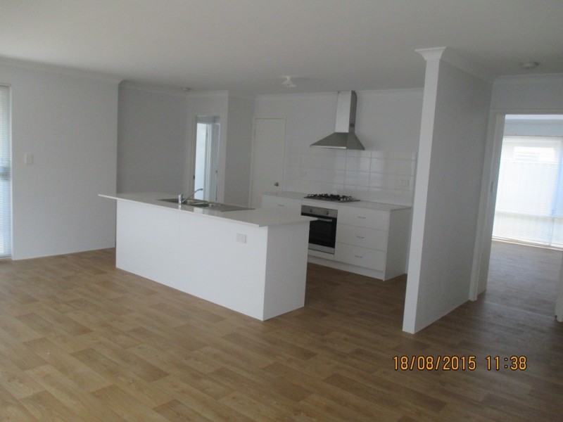 41 Kinsella Avenue, Byford WA 6122