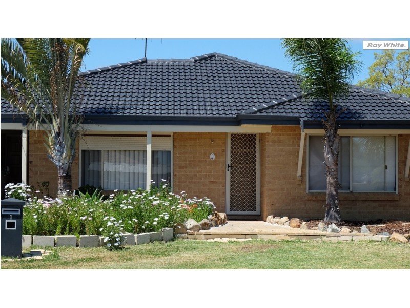 1 Lisbon Way, Seville Grove WA 6112