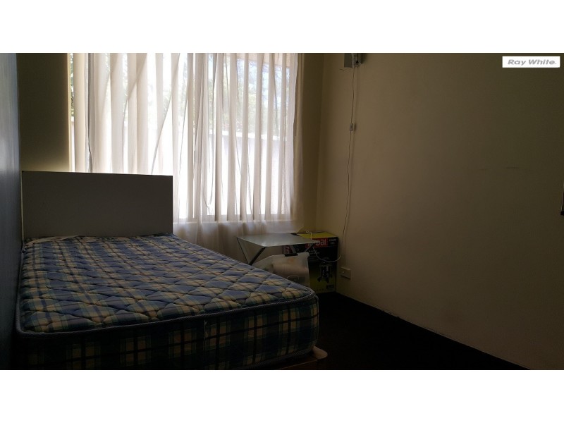 1 Lisbon Way, Seville Grove WA 6112