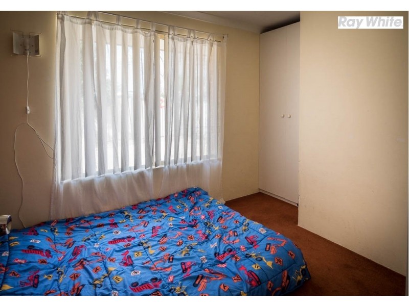 1 Lisbon Way, Seville Grove WA 6112