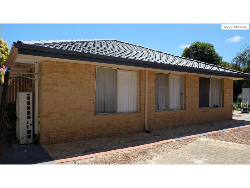 1 Lisbon Way, Seville Grove WA 6112