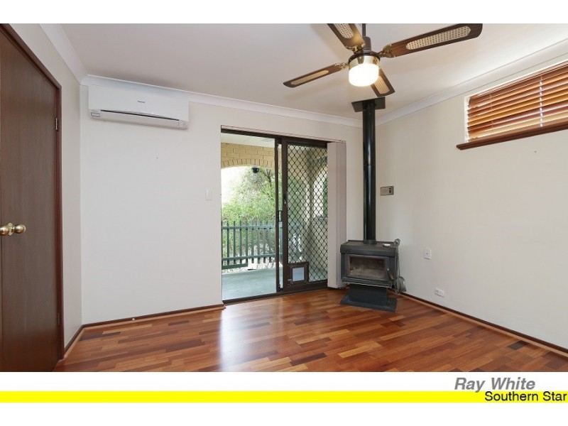 33 Third Avenue, Kelmscott WA 6111