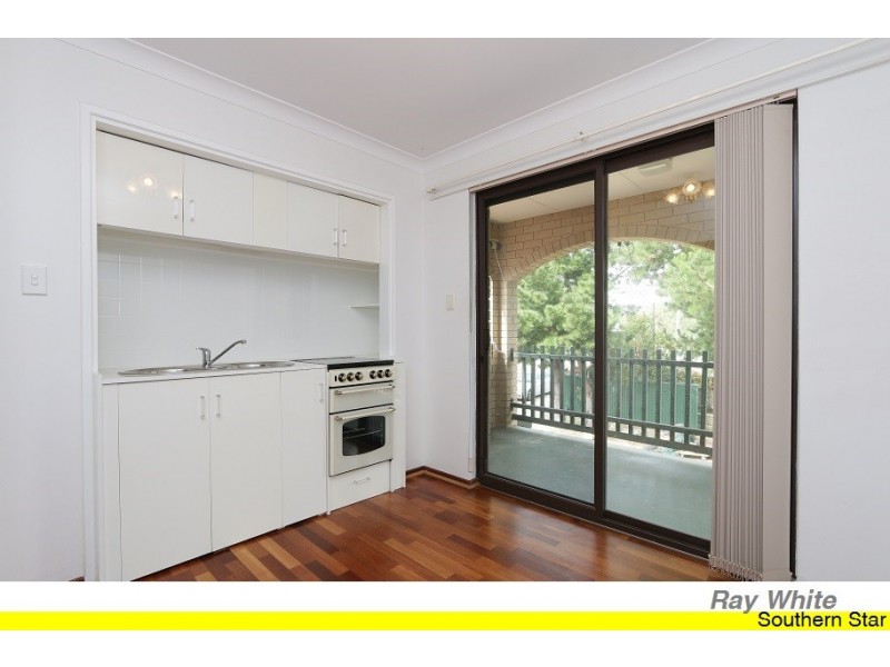 33 Third Avenue, Kelmscott WA 6111