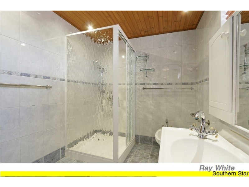 33 Third Avenue, Kelmscott WA 6111